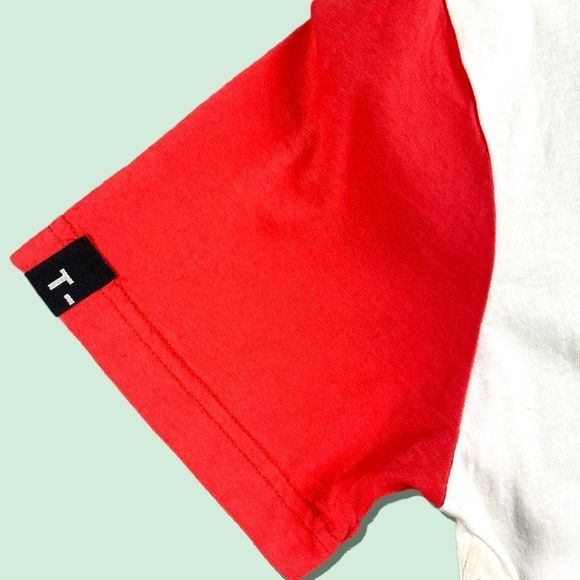 90s Cross Colors Hooded T-Post T-Shirt - Picture 4 of 10